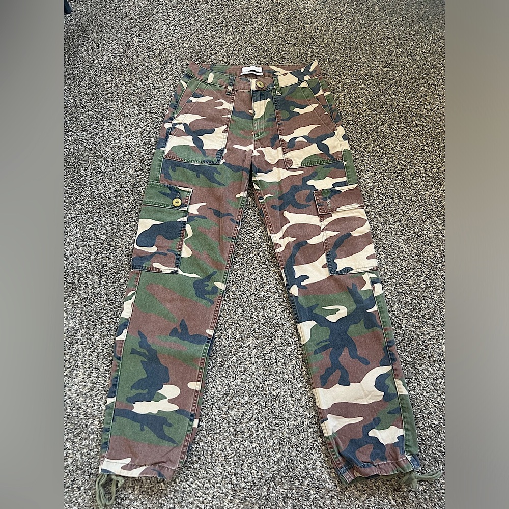 Vintage Urban Outfitters Camo pants